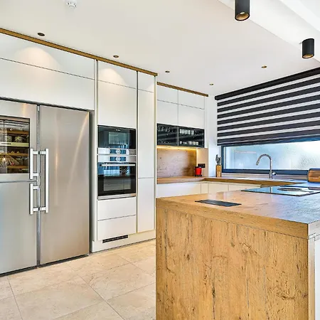 Beautiful In With Kitchen Trogir