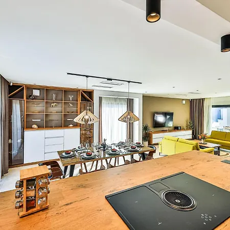 Beautiful In With Kitchen Trogir